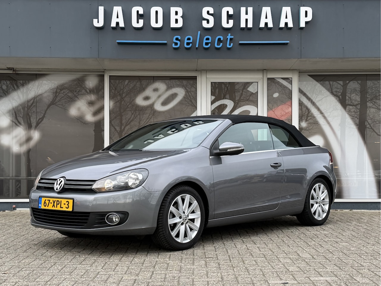 Volkswagen Golf Cabriolet - 1.2 TSI Dynamic / Nieuwe kap / 17" LM / Cruise / Airco / Windscherm - AutoWereld.nl
