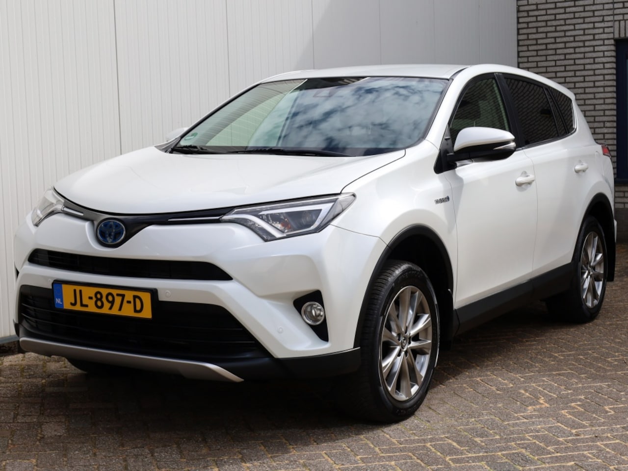 Toyota RAV4 - 2.5 Hybrid AWD Style | Adaptieve Cruise | El. Achterklep | Trekh - AutoWereld.nl