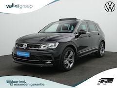Volkswagen Tiguan - 1.5 TSI 150 pk ACT Highline Business R / R-Line | Panoramadak | Trekhaak | Adaptive Cruise