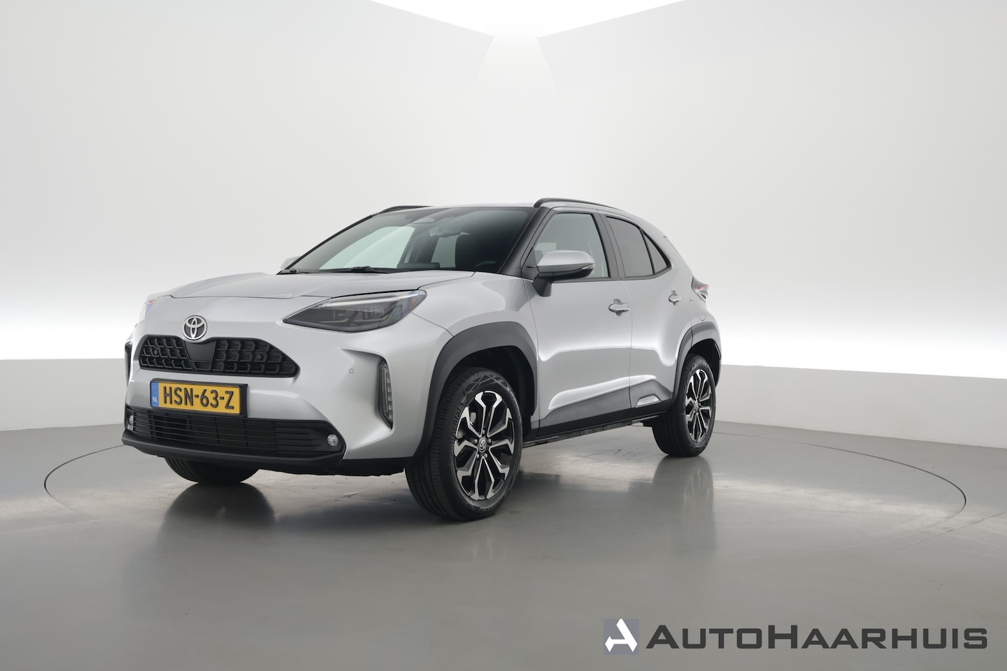 Toyota Yaris Cross - 1.5 Hybrid 130 Teamplayer | Winter pack | Safety Pack | Navi | Apple CarPlay | Camera | Ad - AutoWereld.nl