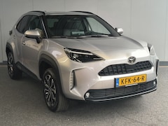 Toyota Yaris Cross - 1.5 Hybrid 115 Comfort Dynamic uit 2025 Rijklaar + Fabrieksgarantie Henk Jongen Auto's in