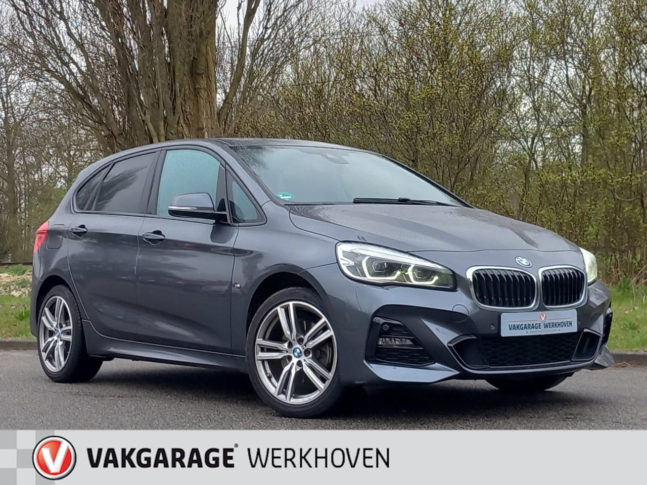 BMW 2-serie Active Tourer - 220i High Executive M-Sport | Panoramadak | Afn. Trekhaak - AutoWereld.nl
