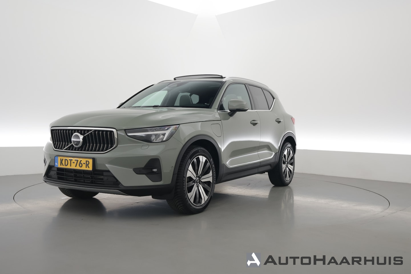 Volvo XC40 - 1.5 T5 Recharge Inscription | SOH 90,3% | Pilot Assist | Harman Kardon | Pano | Stoel-Stuu - AutoWereld.nl