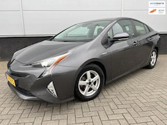 Toyota Prius - 1.8 Hybrid Dynamic Clima - HUD - trekhaak - sensoren - camera - full map navi - stoelverwa