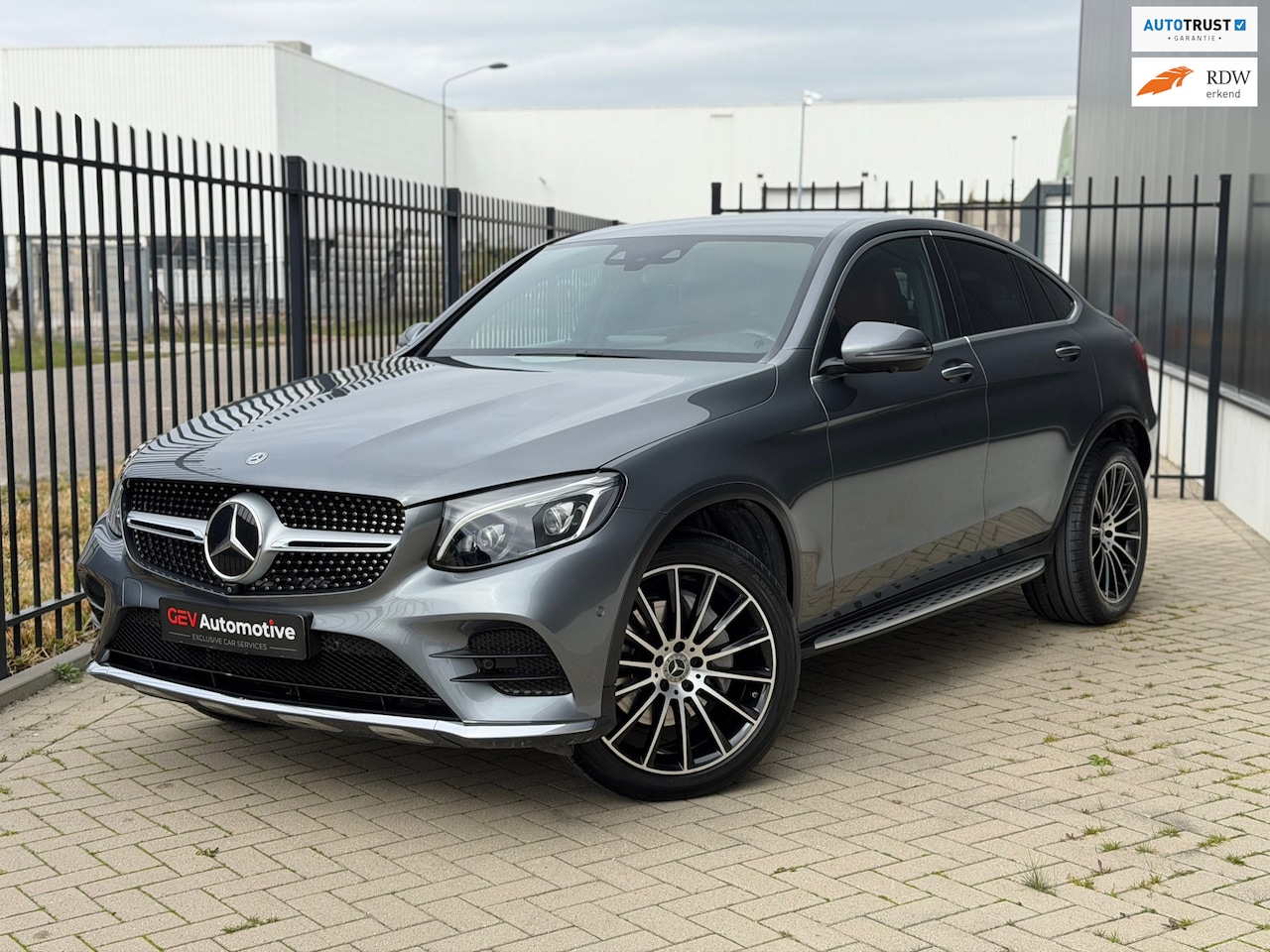 Mercedes-Benz GLC-klasse Coupé - 250 4MATIC AMG Luchtvering Burmeister HUD Trekhaak - AutoWereld.nl