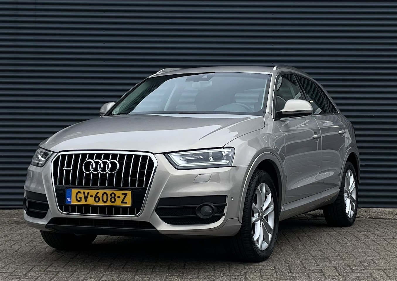 Audi Q3 - 2.0 TFSI QUATTRO 211PK S-TRONIC - AutoWereld.nl