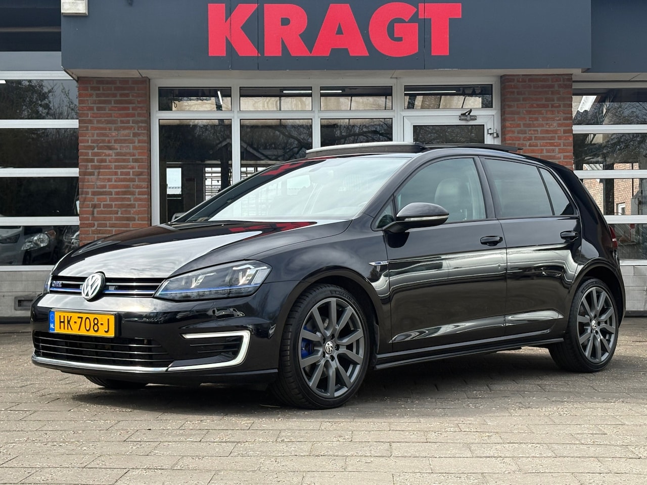 Volkswagen Golf - GTE 1.4 TSI - Schuifdak - LED - zuinig - climate - zeer compleet! - AutoWereld.nl