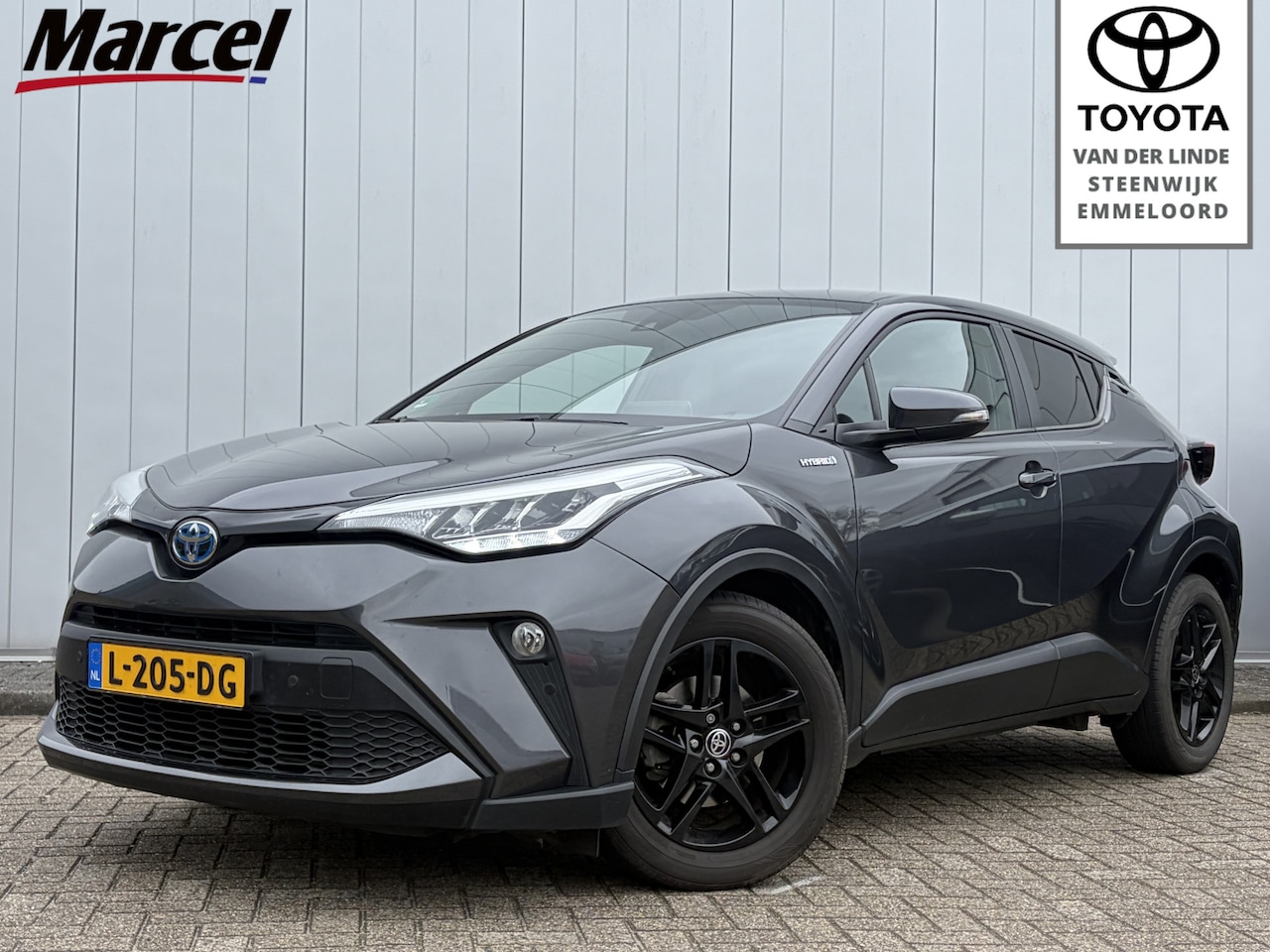 Toyota C-HR - 1.8 Hybrid Active Limited Parkeersensoren Carplay Dealer Onderhouden - AutoWereld.nl