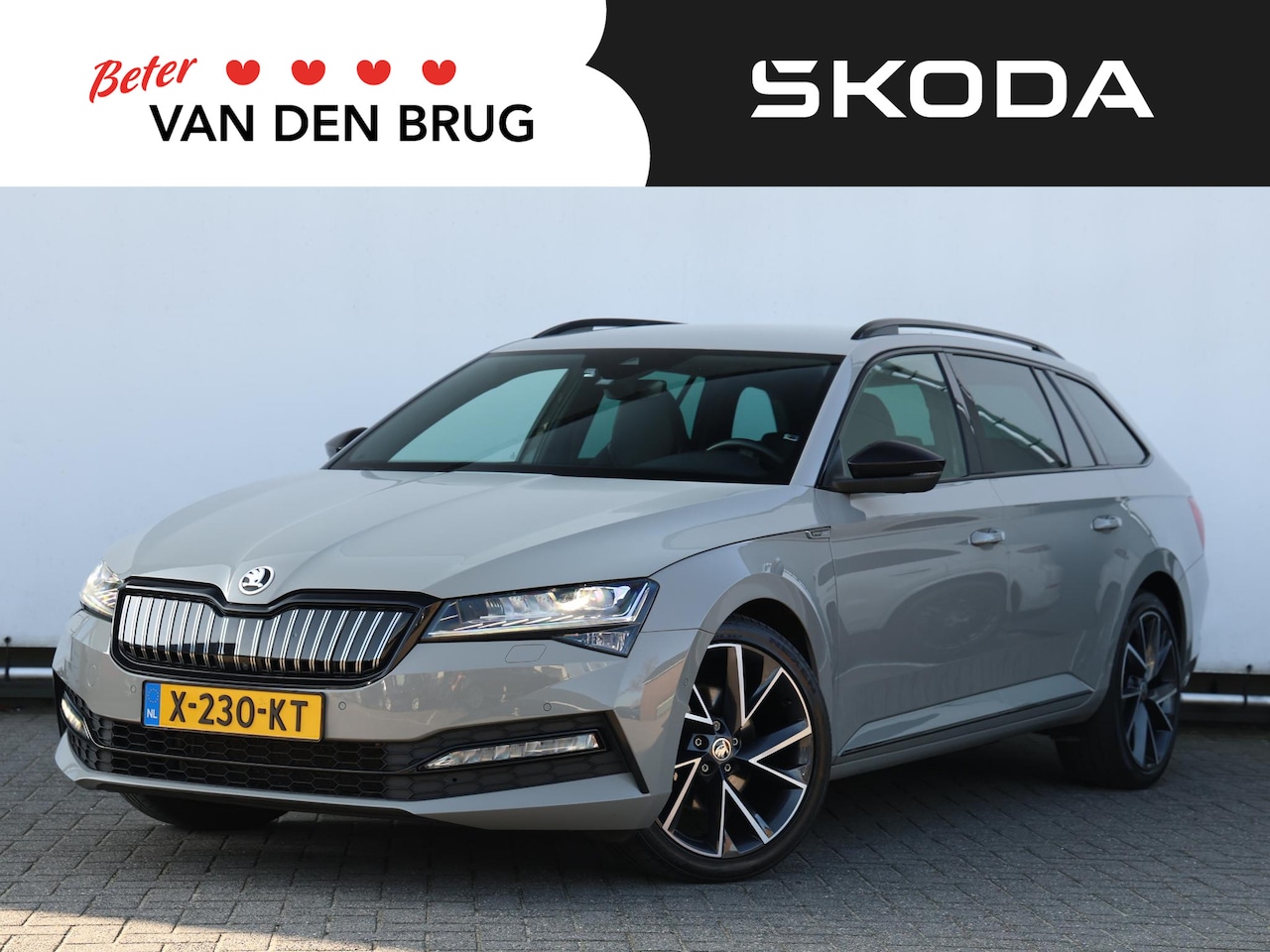 Skoda Superb Combi - 1.4 TSI iV Sportline Business 218pk DSG | Dealer onderhouden | Navigatie | Side Assist | L - AutoWereld.nl