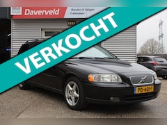 Volvo V70 - 2.4D Edition Sport 7persoons, trekhaak, nieuwe apk, 2x sleutel, boekjes, cruise-control, a