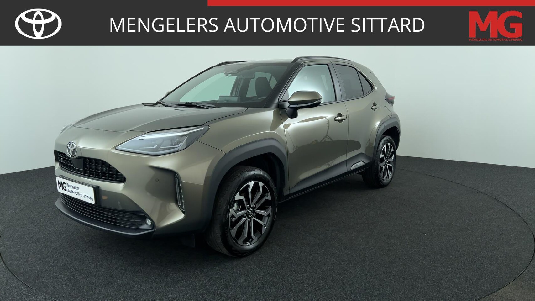 Toyota Yaris Cross - 1.5 Hybrid 115 First Edition | Rijklaar | Comfort Pack - AutoWereld.nl