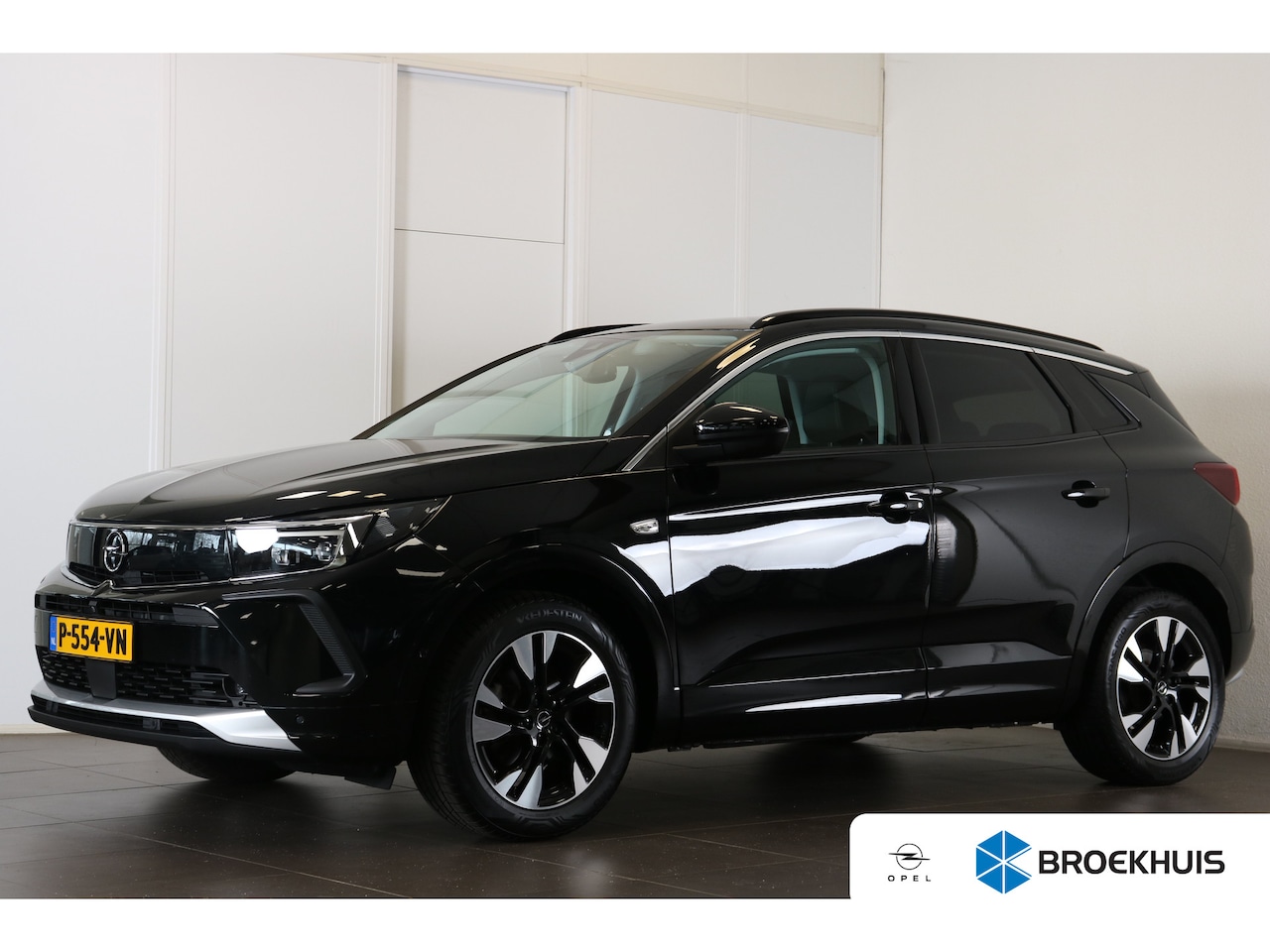 Opel Grandland - 1.2 Turbo Business Elegance | Navi | Stoelverw | Alcantara | Stuur verw. | El. achterklep - AutoWereld.nl