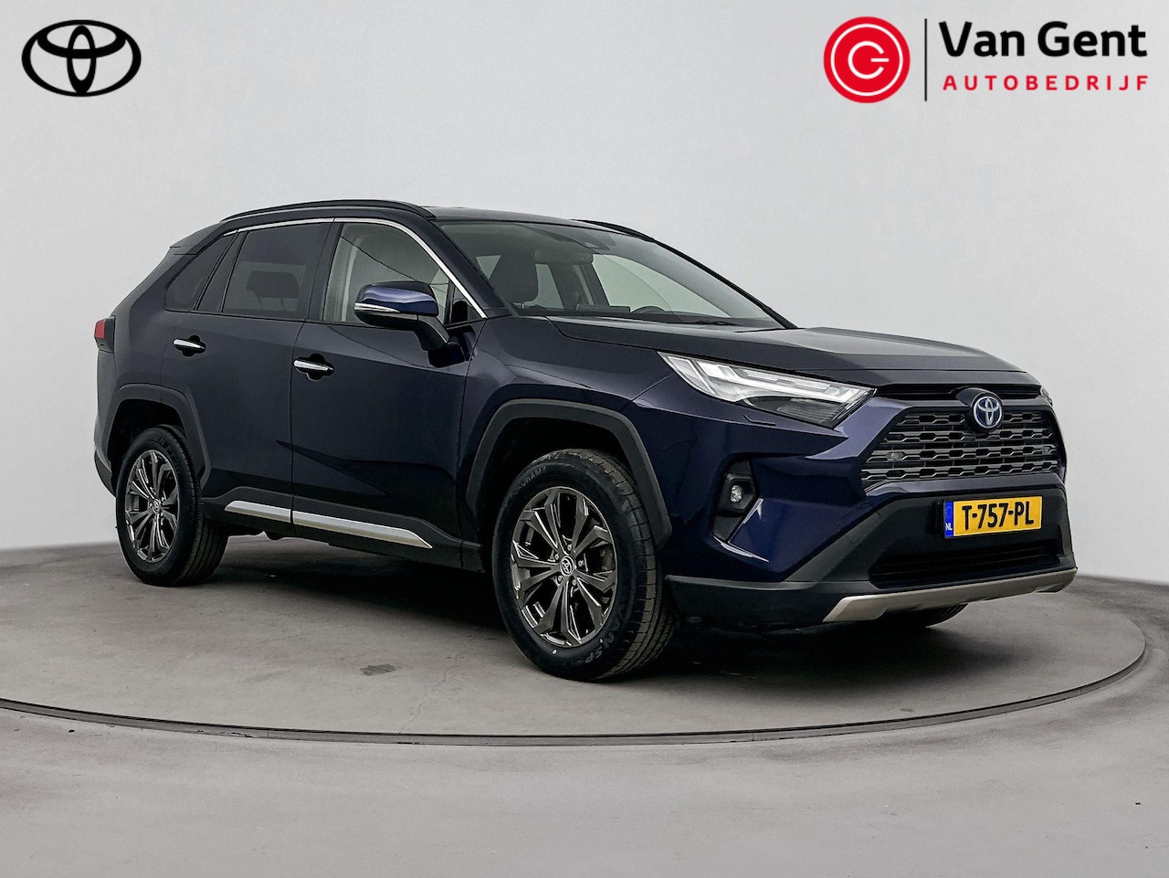 Toyota RAV4 - 2.5 Hybrid AWD Style | Trekhaak | Dodehoek | Apple Carplay / Android Auto | Leder | Stoel- - AutoWereld.nl