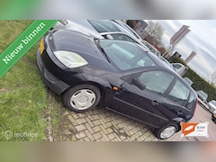 Ford Fiesta - 1.25-16V Ambiente