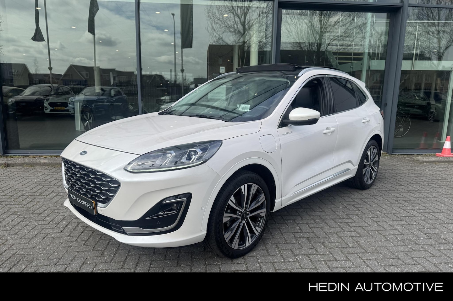 Ford Kuga - 2.5 PHEV Vignale | Trekhaak | Panoramadak | 20'inch | Winter | Driver Assistance Pack - AutoWereld.nl