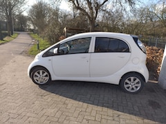 Mitsubishi i-MiEV - 4-peroons