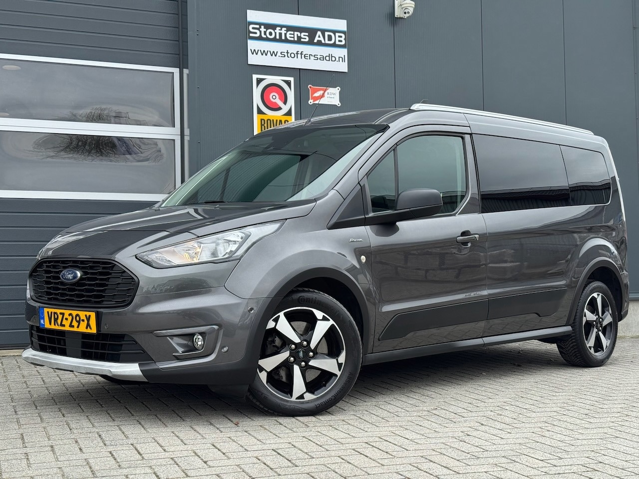 Ford Transit Connect - 1.5 EcoBlue 120pk L2 Active Automaat | Navi | Camera | Adap. Cruise | Winterpack | 17 inch - AutoWereld.nl