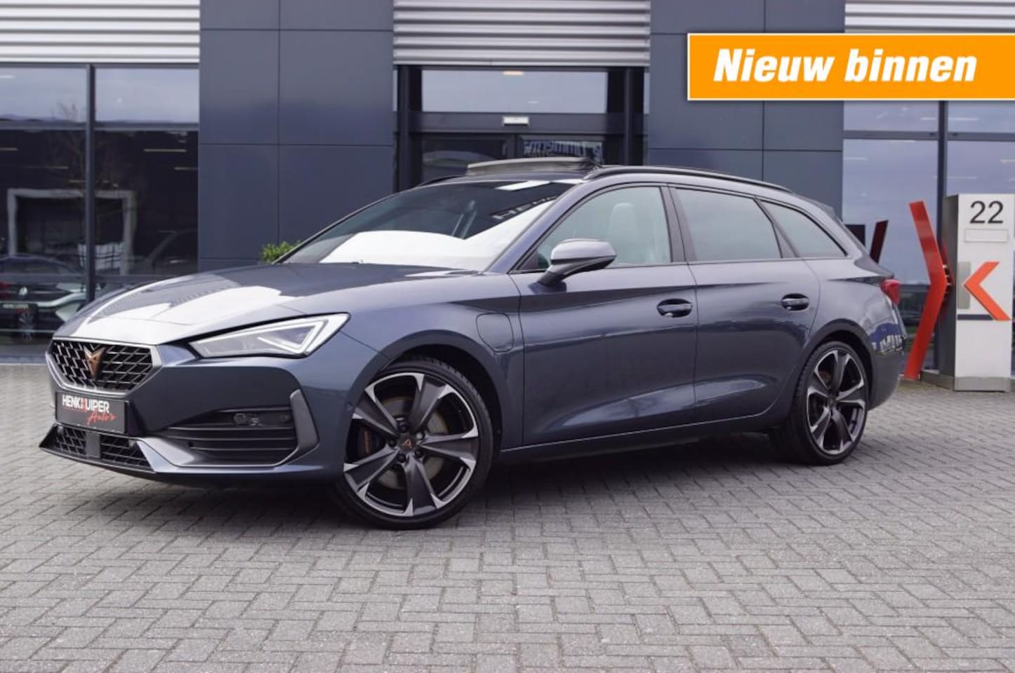 CUPRA Leon Sportstourer - 1.4 eHybrid DSG 245pk / Panodak / Leer / Elektr. stoel / LED / Camera - AutoWereld.nl