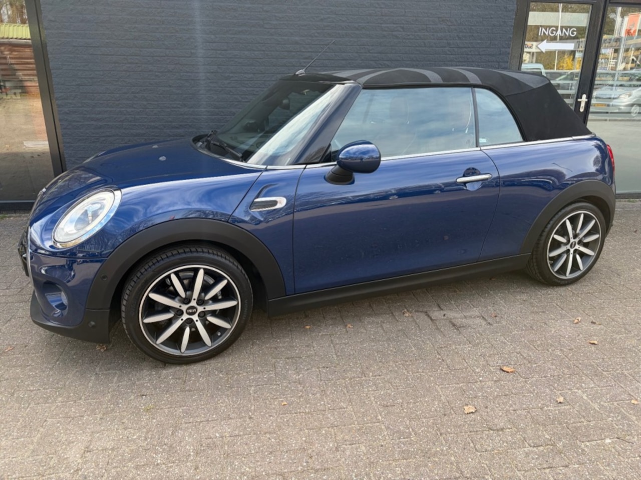 MINI Cabrio - 1.5 Cooper Chili Business union jack - AutoWereld.nl