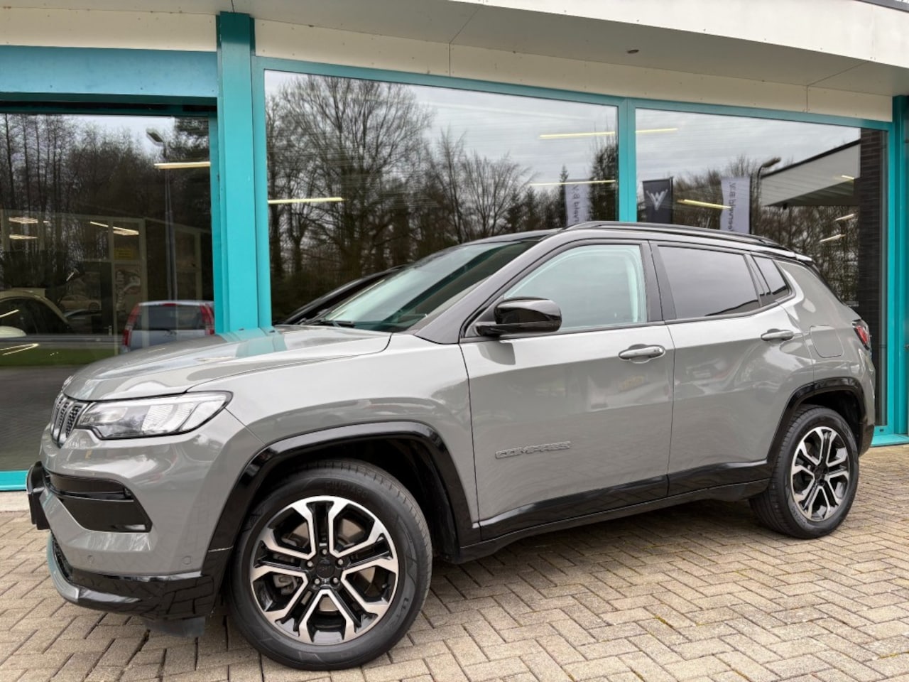 Jeep Compass - LIMITED PLUG-IN HYBRID 4WD CarPlay, Navi, Camera, LED - AutoWereld.nl
