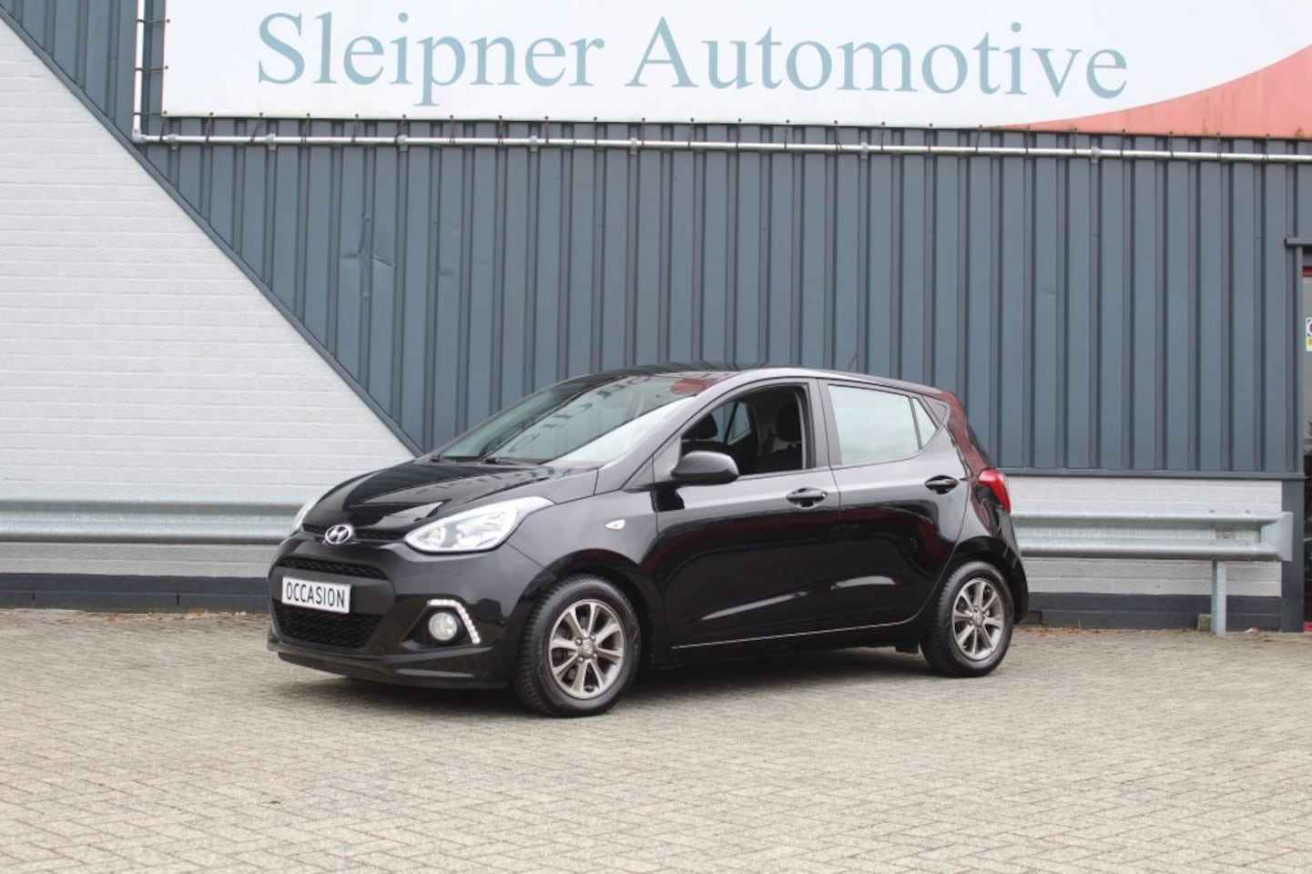 Hyundai i10 - 1.0 FIFA World Cup Edition/ Airco/5 Deurs/ Nette Auto!! - AutoWereld.nl