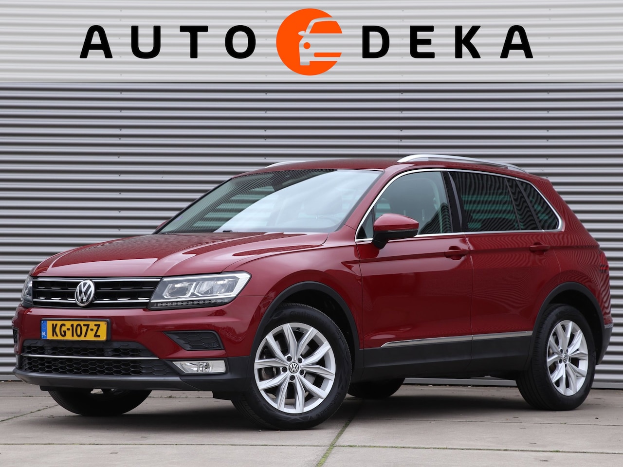 Volkswagen Tiguan - 2.0 TSI 4Motion Highline Automaat *Trekhaak*Virtual Cockpit* - AutoWereld.nl