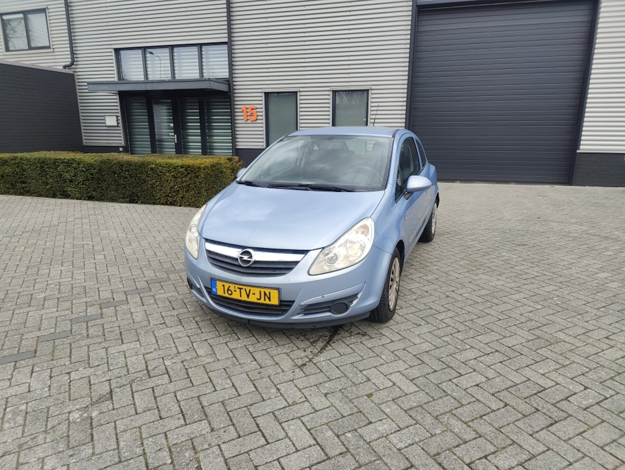 Opel Corsa - 1.4-16V Enjoy 1.4-16V Enjoy NIEUWE APK - AutoWereld.nl