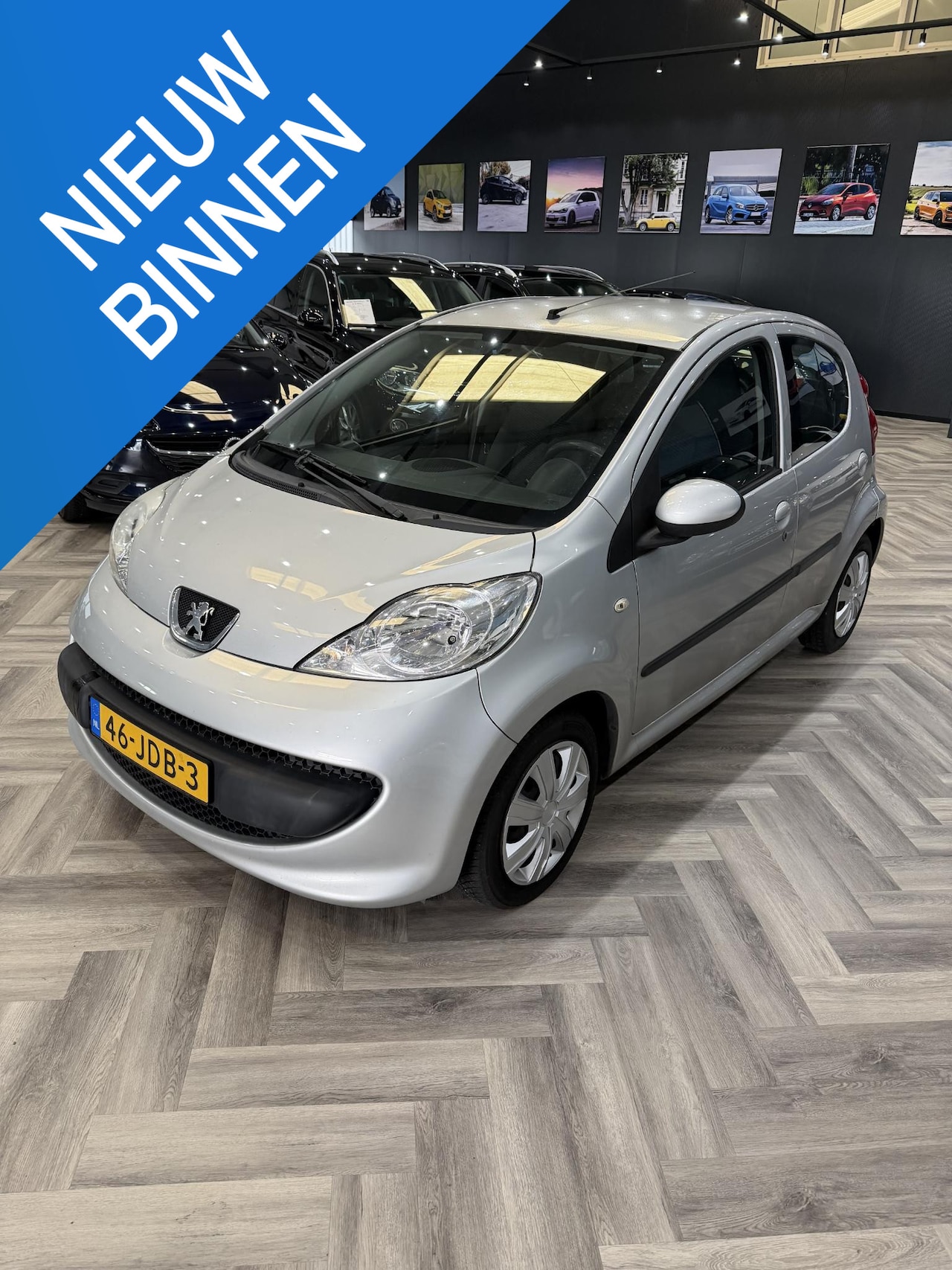 Peugeot 107 - 1.0-12V XS 1.0-12V XS - AutoWereld.nl