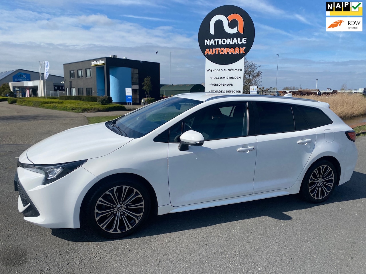 Toyota Corolla Touring Sports - 2020 * 1.8 Hybrid Dynamic * Euro 6 * APK * - AutoWereld.nl