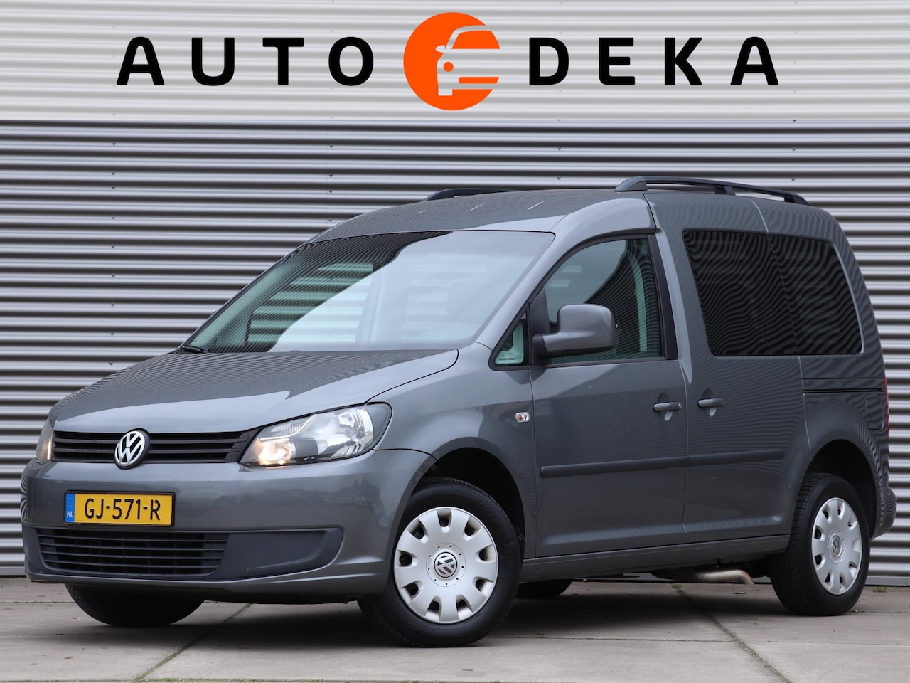 Volkswagen Caddy - 1.6 TDI Trendline Automaat Rolstoelauto *Airco*Cruisecontr.* - AutoWereld.nl