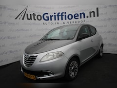 Lancia Y(psilon) - Ypsilon 0.9 TwinAir Platinum nette hatchback met NAP
