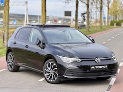 Volkswagen Golf - 1.5 eTSI 150pk Pano Navi ACC IQ Light Sfeerverlichting