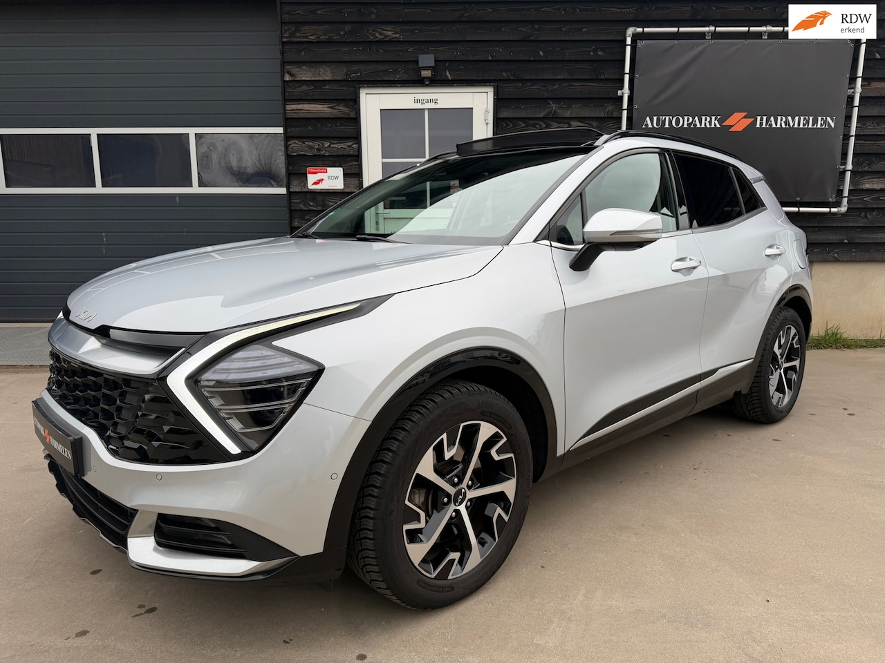 Kia Sportage - 1.6 T-GDi Hybrid DynamicPlusLine Pano 360 Leder - AutoWereld.nl