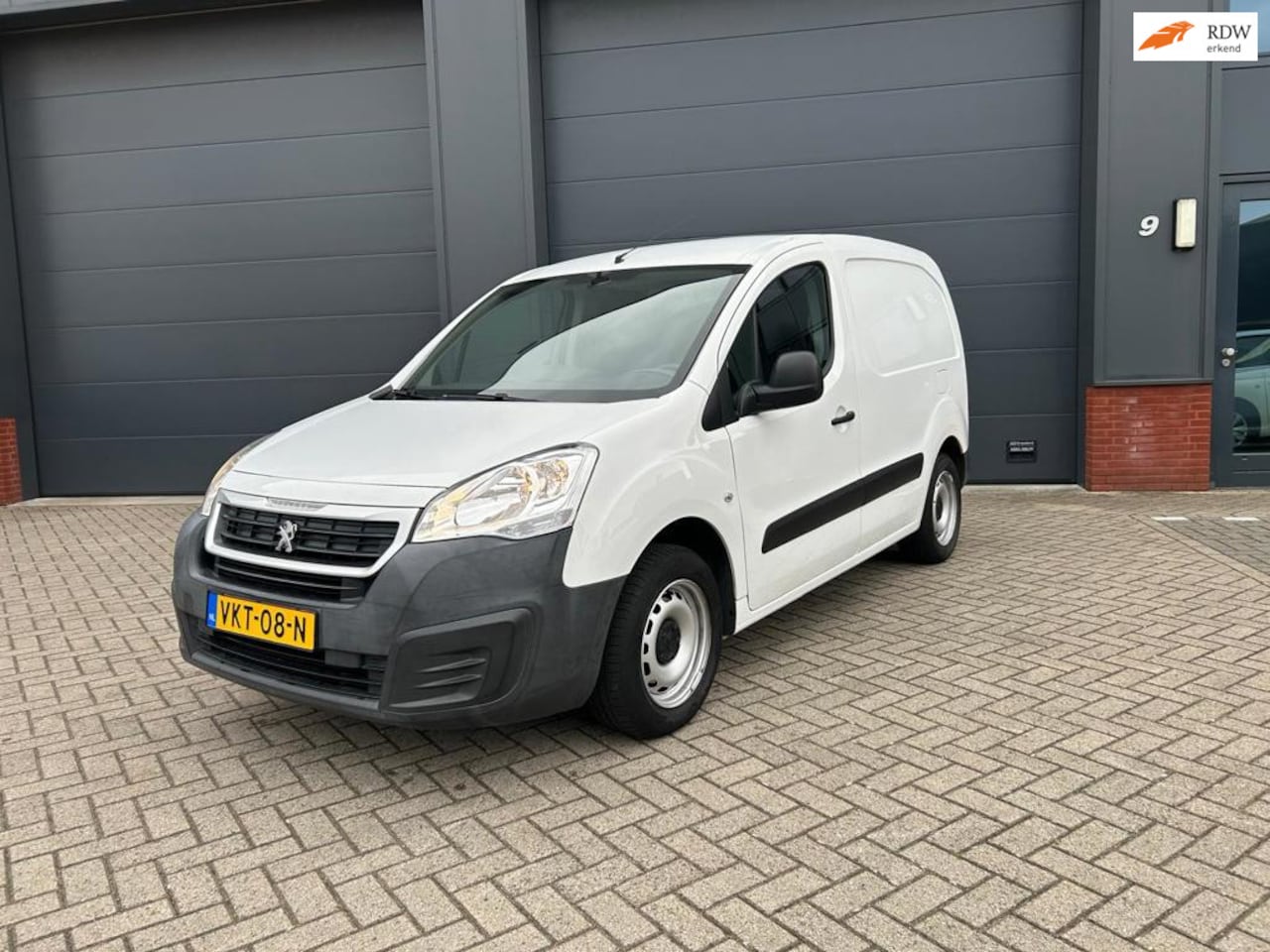 Peugeot Partner - 120 1.6 VTi 98 L1 Pro Benzine Marge! - AutoWereld.nl