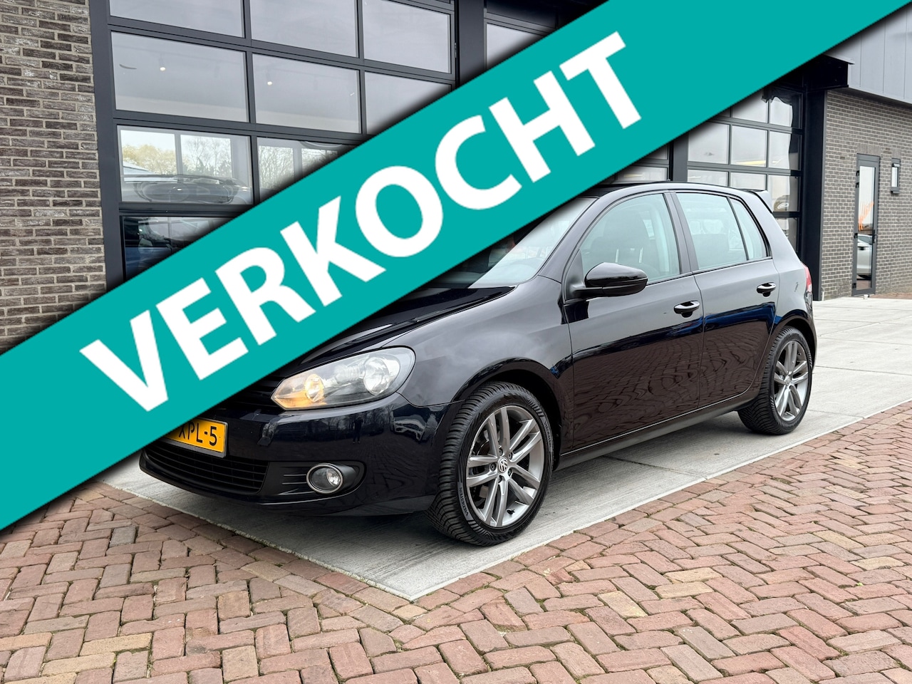Volkswagen Golf - 1.2 TSI Trendline BlueMotion | Navi | Cruise | Airco | - AutoWereld.nl