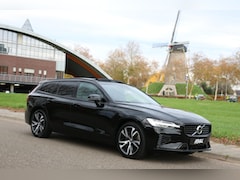Volvo V60 - 2.0 T8 Ultra Dark Plug-in Hybrid Long Range AWD R-Line 455Pk Aut Full Options Pano 1e eige