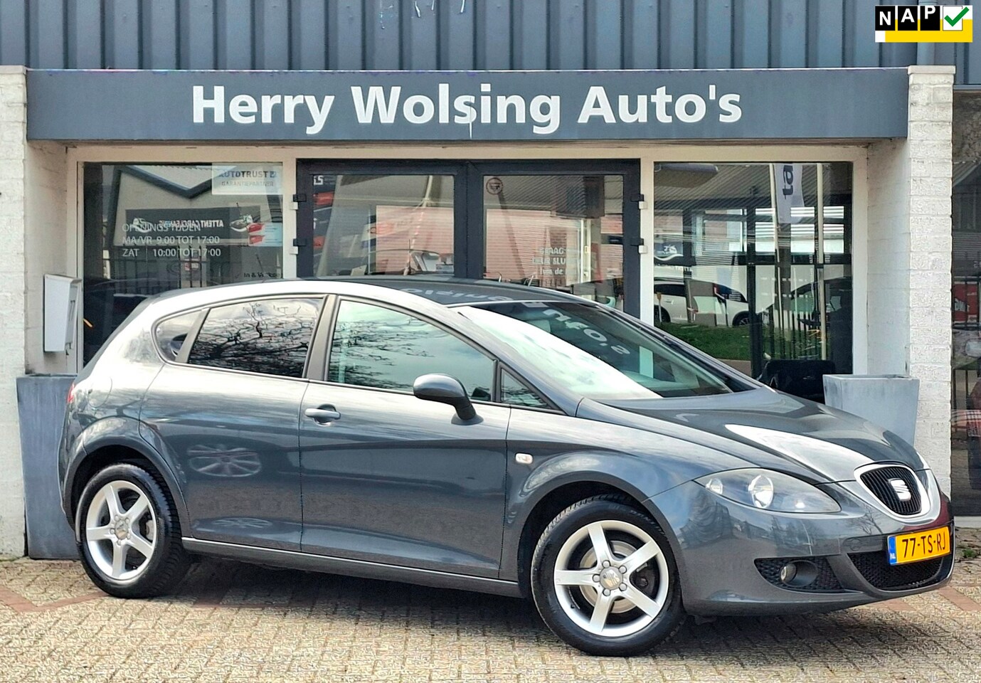SEAT Leon - 1.6 Sportstyle Airco Cruise Trekhaak - AutoWereld.nl