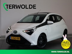 Toyota Aygo - 1.0 VVT-i x-play limited | Vouwdak | Parkeercamera | Lichtmetalen velgen |