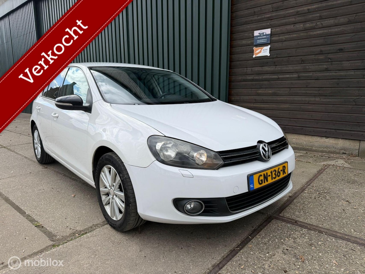 Volkswagen Golf - 1.4 TSI Highline AUT / APK 3-2027 - AutoWereld.nl