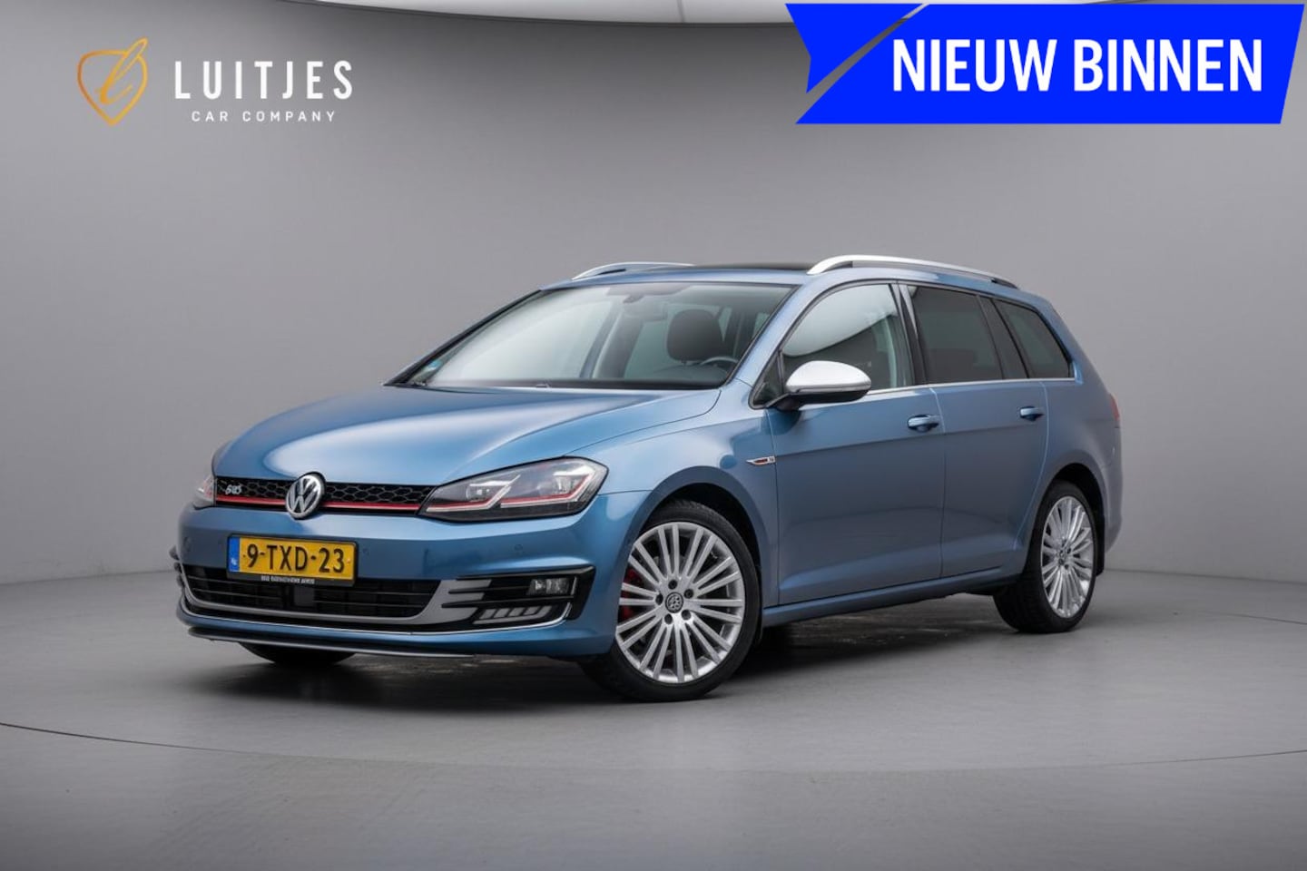 Volkswagen Golf Variant - 1.6 TDI DSG7 Highline Pano|Dynaudio|Leder|Trekhaak|Camera|Keyless-entry|Climate|Cruise|Keu - AutoWereld.nl