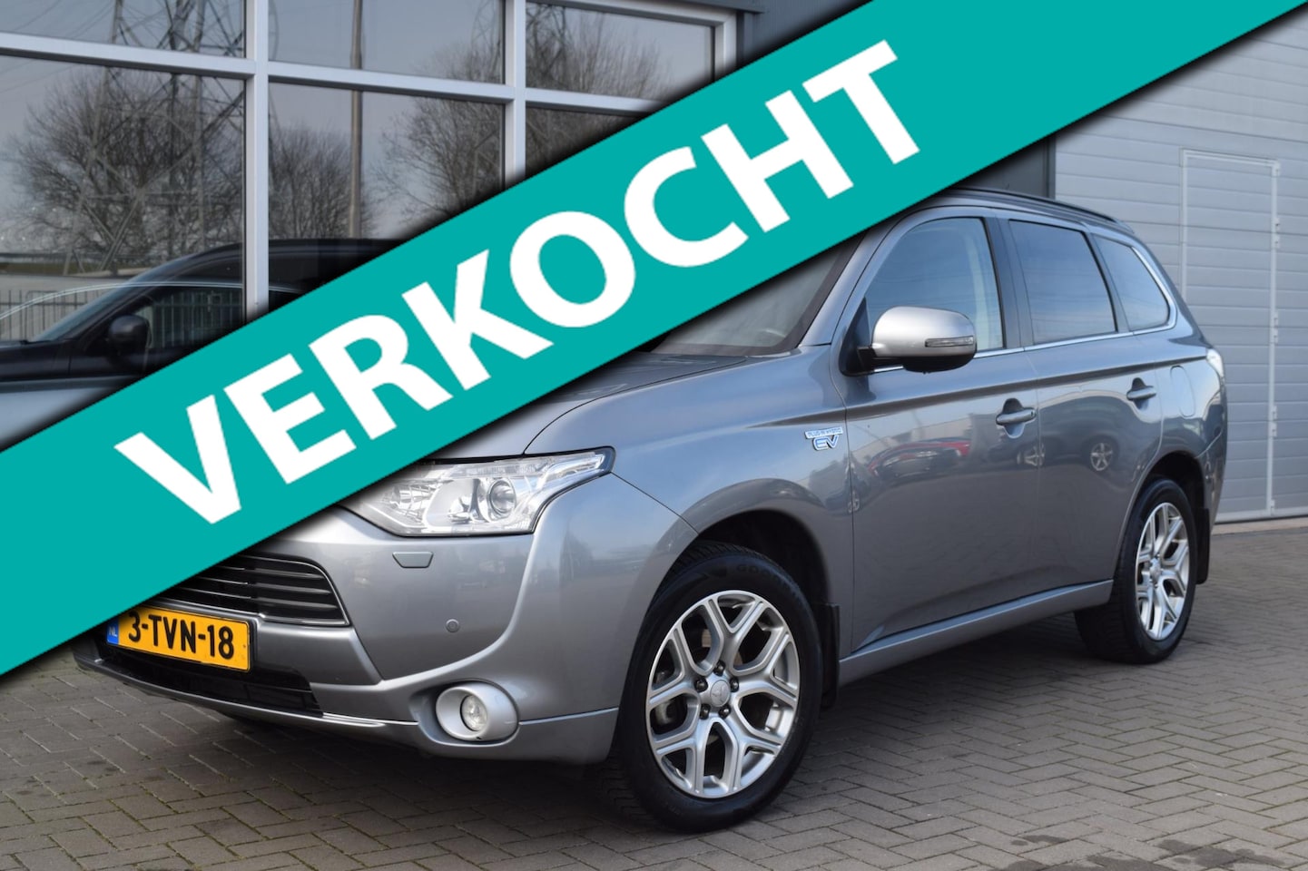 Mitsubishi Outlander - 2.0 PHEV Executive Edition | Automaat | Xenon | NAP + APK 11-2026 - AutoWereld.nl