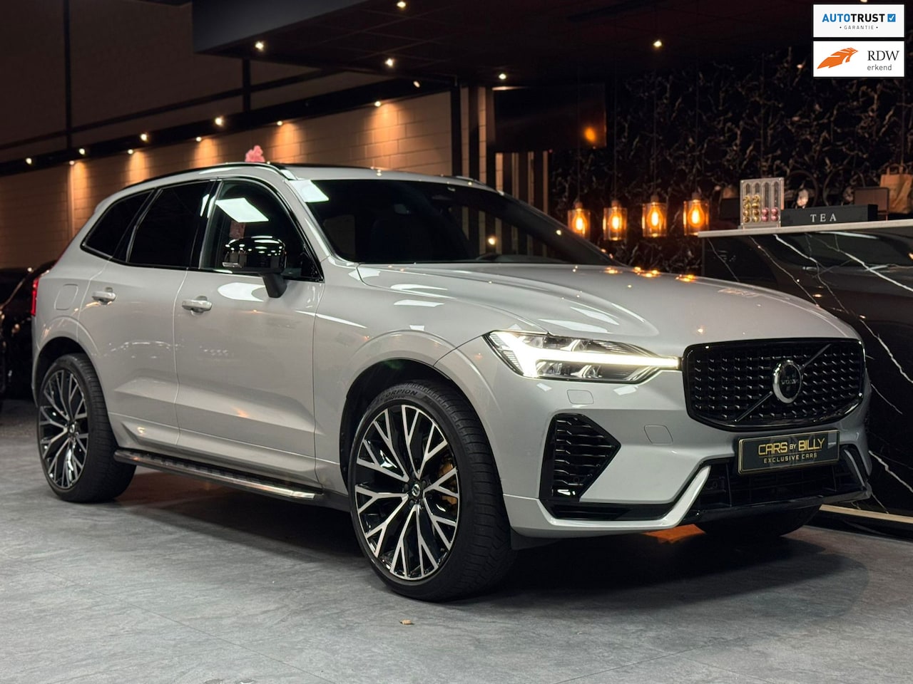 Volvo XC60 - 2.0 T6 Plug-in hybrid AWD Inscription Exclusive|HUD|CRUISE|LEDER|PANO - AutoWereld.nl