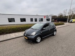 Toyota Aygo - 1.0-12V + 5-deurs AIRCO 116633KM NAP