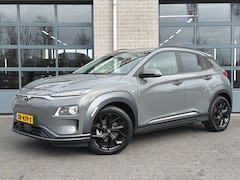 Hyundai Kona Electric - EV Premium 64 kWh| SOH 100 % | COMPLEET| 1E EIGENAAR |
