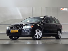 Volvo V70 - 2.0 T5 Automaat LPG G3 Trekhaak 100% dealer onderhouden Allseason banden