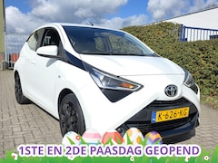 Toyota Aygo - 1.0 VVT-i x-Play, Camera, Carplay 31-12-2020 PAAS Show t/m 1e+2e PaasDag