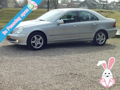 Mercedes-Benz C-klasse - 180 K. Avantgarde - Airco Tweede Paasdag open van 12:00- tot 16:00 uur open