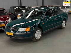 Volkswagen Passat - 1.6 Trendline 1ste Eigenaar APK Trekhaak