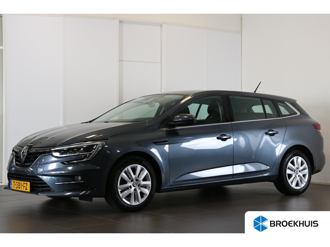 Renault Mégane Estate - 1.3 TCe 140 Equilibre | Cruise control | Keyless entry | Keyless start - AutoWereld.nl