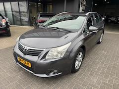 Toyota Avensis Wagon - 1.8 VVTi Business AUTOMAAT CRUISE CAMERA TREKHAAK